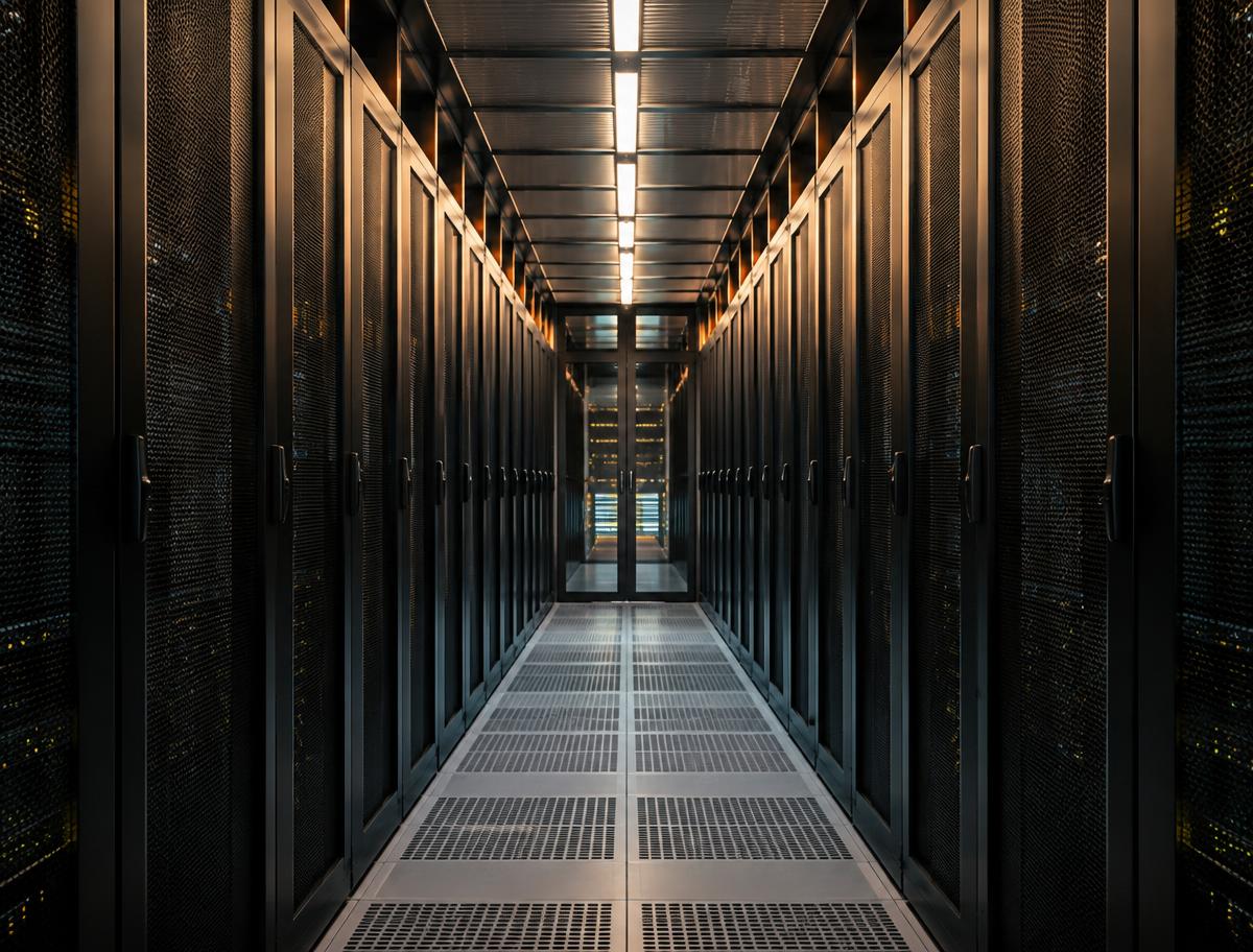 Data centre corridor